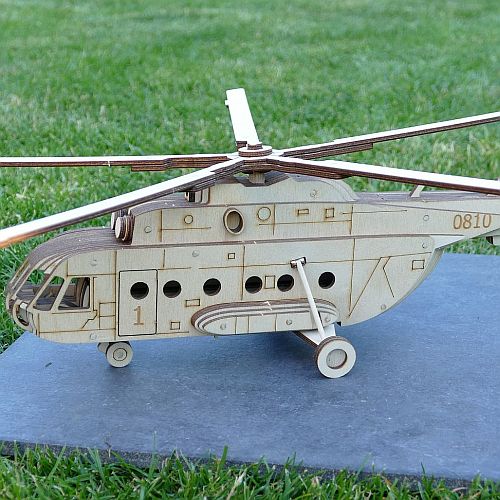 Dřevěný model vrtulníku Mi-17 0810